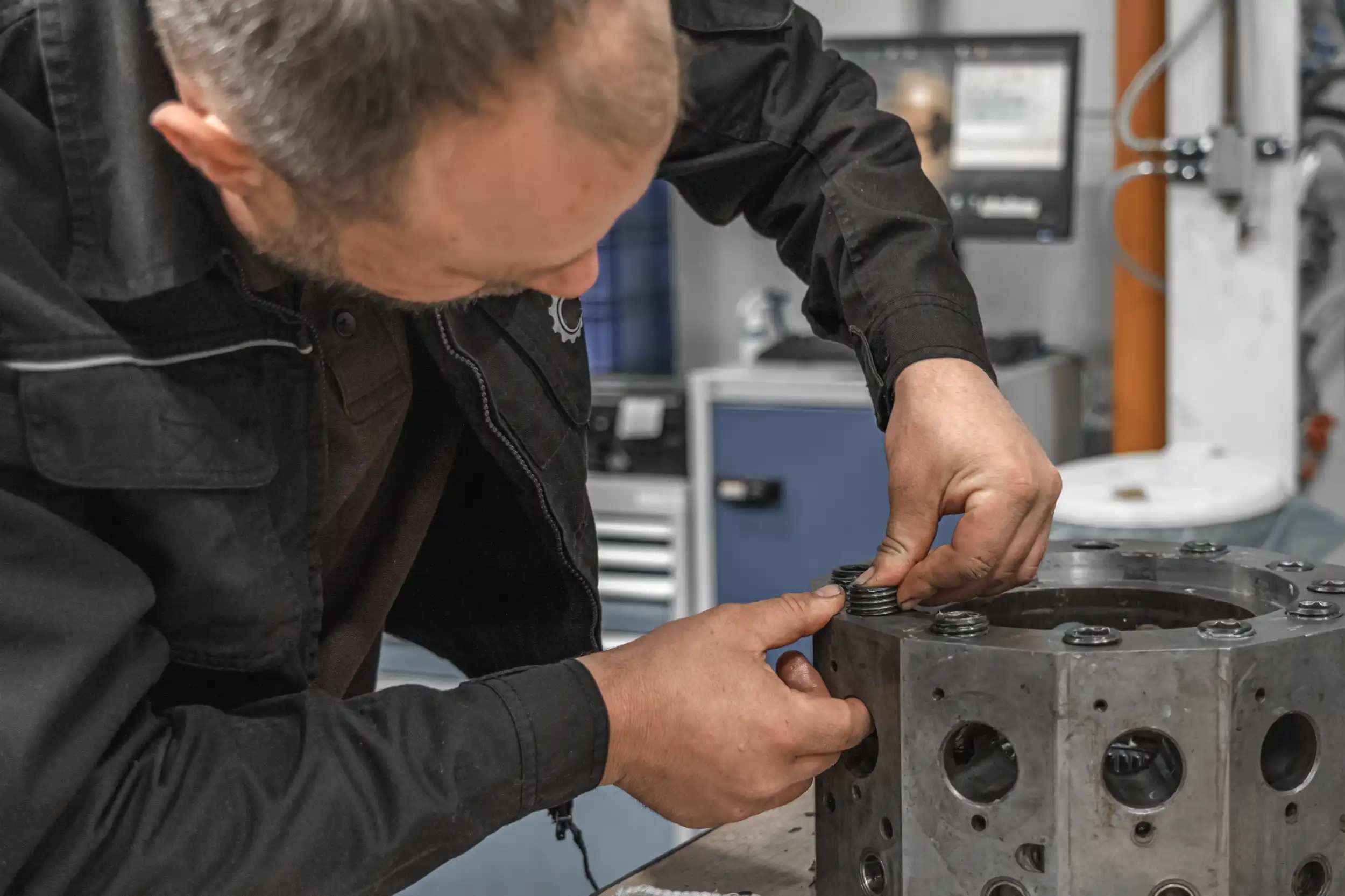 midsection-man-working